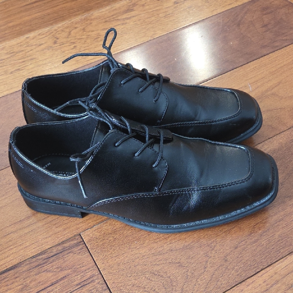 Classic Black Men's Dress Shoes